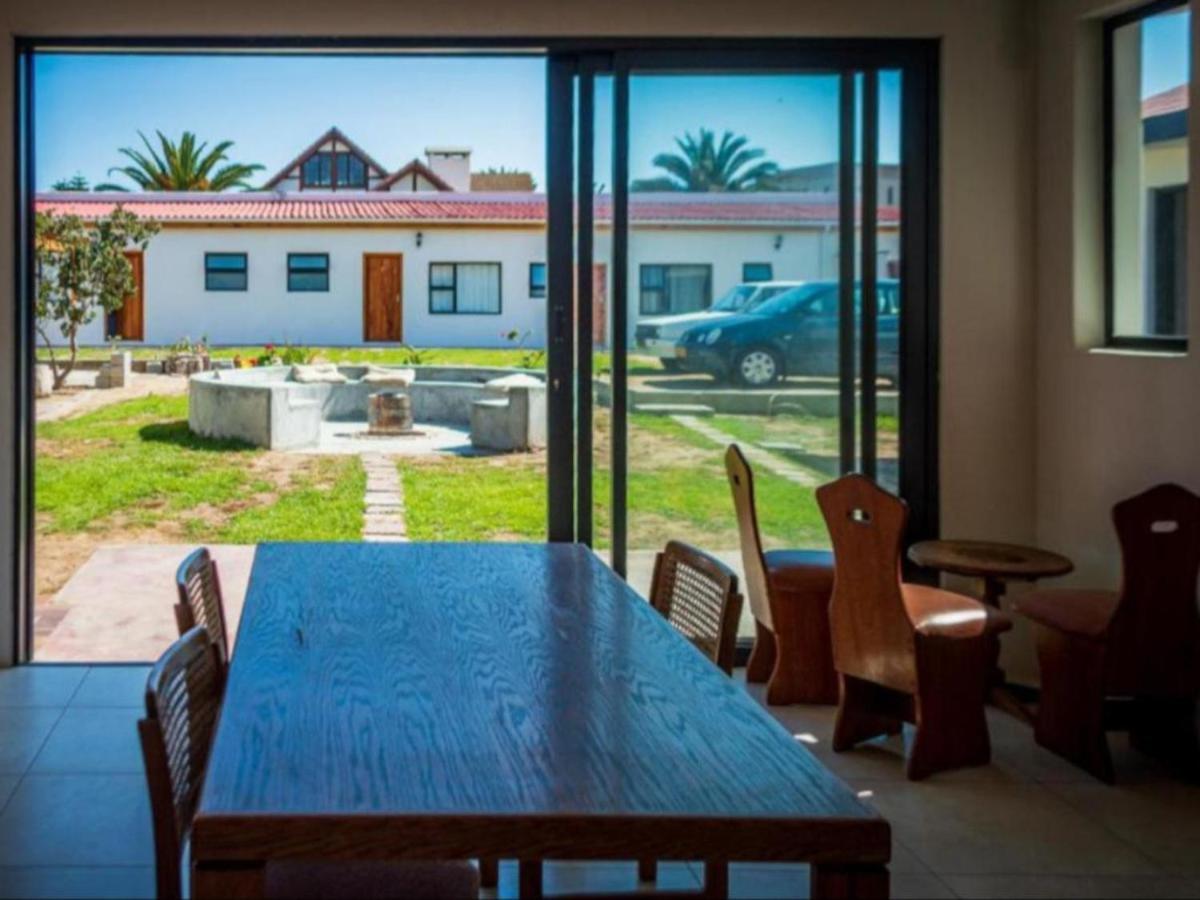 Beach Garden Guesthouse With Self Catering Свакопмунд Экстерьер фото